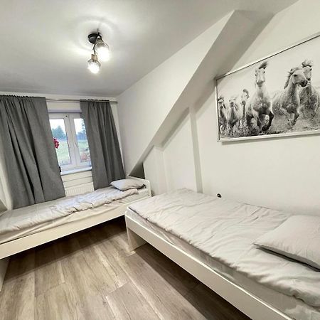 Hotel Ostoya Roztocze à Szczebrzeszyn Extérieur photo