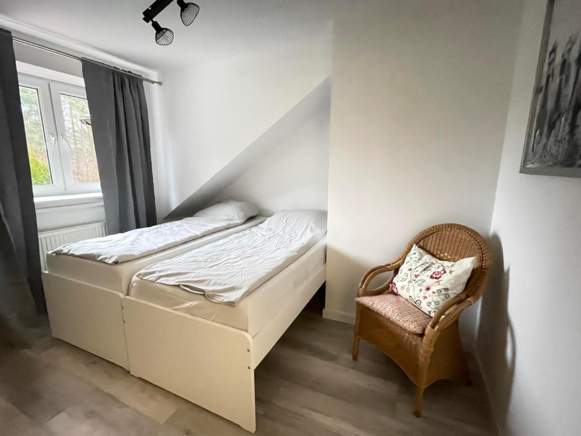 Hotel Ostoya Roztocze à Szczebrzeszyn Extérieur photo